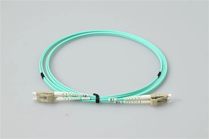 LC pou LC OM3 50/125 Multimode Duplex Fibre Patch Kab