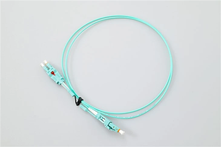 Fibre Optique Patch kòd Lc Uniboot OM3